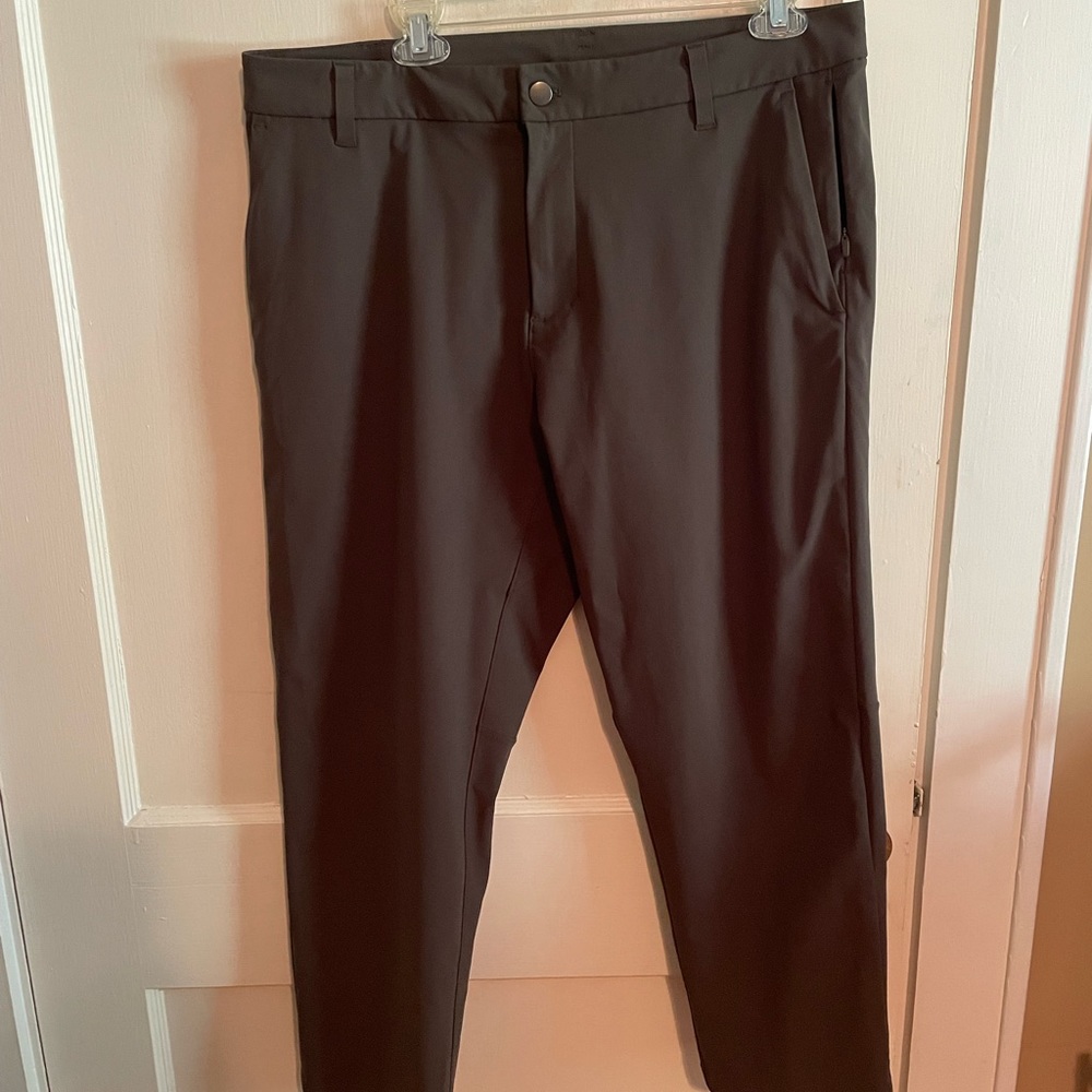 Lululemon commission pants
